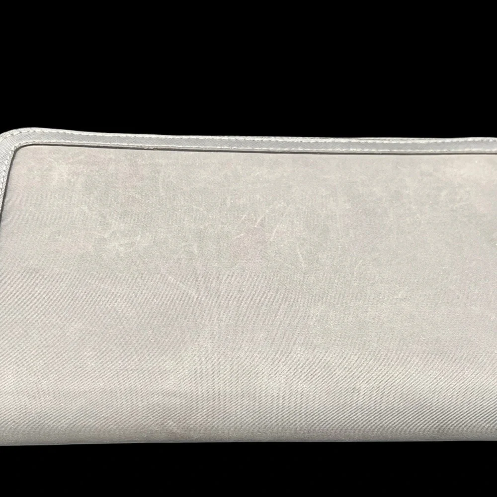 Henri Bendal Jetsetter Zip Portfolio Wallet - EUC - Picture 8 of 11